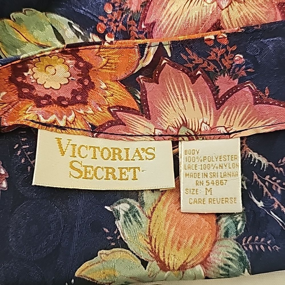 Victoria's Secret Vintage Gold Label Floral and Lace Button Up Camisole M - Picture 8 of 10